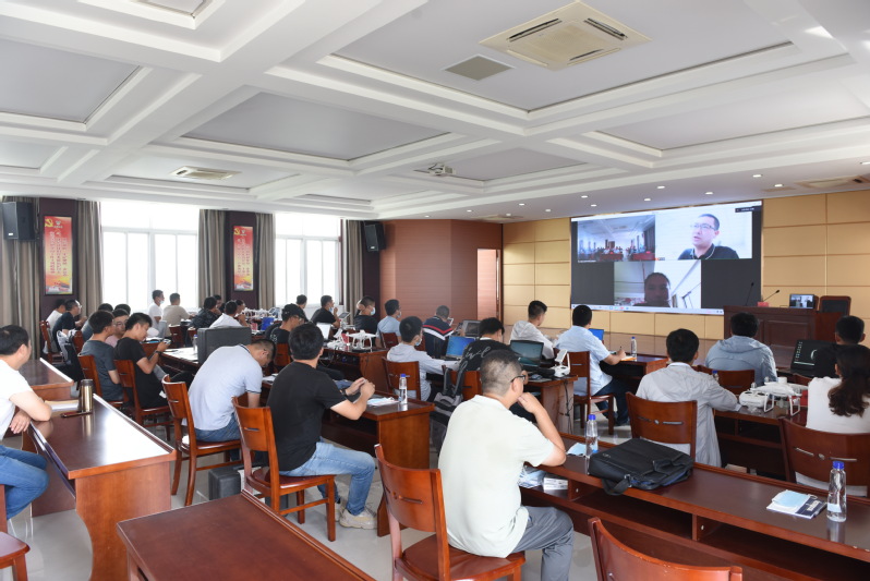 Ź˾ҵλμӶ˻ѵǻũҵչ